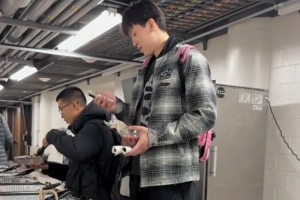 骑士活塞免费直播