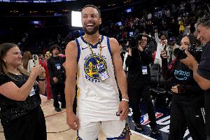 CBA篮球宝贝露有毛
