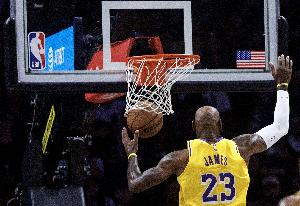 nba手掌最大的手机