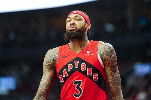 我就是要干！英格拉姆10中1开局 随后3中3半场12分助队反超！