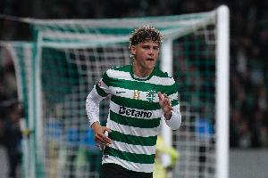 解约金8000万！葡媒：阿森纳接触葡体后卫阿劳霍，葡体要价6000万