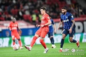 上海海港4比0武汉三镇，感谢球迷们不遗余力的呐喊助威