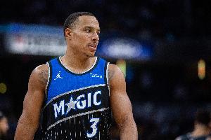 伊森：贾巴里一直非常可靠 有他在我们就是一支更好的球队