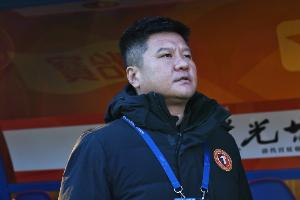 辽媒：铁人攻防两端均暴露顽疾，巴甲“过人王”热菲尼奥水土不服