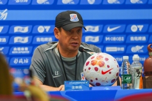 斯卢茨基赛前：这阶段赛程紧密，体能将会成为决定胜负的关键因素