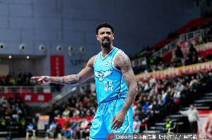 记者：乔丹·米奇若拿到这个最佳国际球员奖项 也不会有任何争议