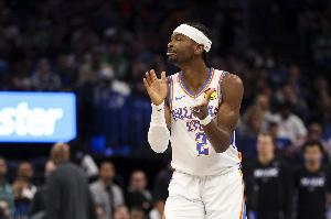 历史上仅乔丹&詹姆斯！KG：是时候出现背靠背MVP+FMVP SGA去拿吧