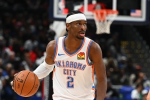 亚历山大季后赛以至少80%命中率砍下40+ 2023年布克后首人