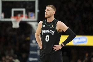 赛季报销！美记：迪文岑佐遭遇右脚跟腱撕裂 删除后再次发布