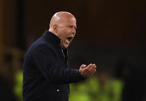 斯洛特：伊萨克打进主场处子球，这说明他之前的运气有多么糟糕