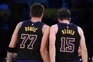 鲁媒：山东季后赛历史与辽宁两次交手都在30年前 均0-2不敌对手