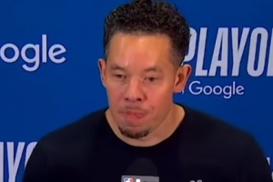 【完整版】约翰逊：我们下半场执行力更好 福克斯主宰了比赛