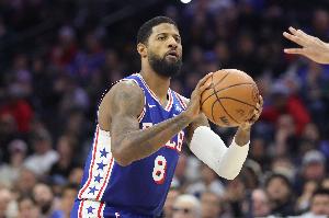 难阻失利！保罗·乔治14中7拿到18分5助2断 三分7中4