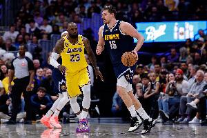 美媒对比：今年季后赛41岁詹姆斯除篮板外各项数据均>31岁约基奇