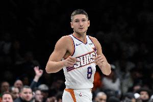 其实发挥还不错！太阳替补合计拿到24分 格雷森·阿伦12分