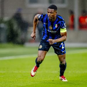 弗拉格：克尼佩尔是我兄弟 我一直在关注他的表现&我们也存在竞争