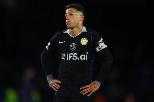 邮报：埃因霍温考虑挖角范布隆克霍斯特，利物浦教练组恐再遭动荡