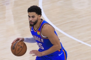 人生赢家即将完婚！凯·琼斯未婚妻Freya晒单身派对美照