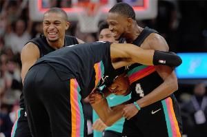 本赛季伤病颇多~杰伦·格林有资格签4年1.952亿合同 太阳会给吗？