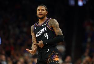 半场-曼联2-0布伦特福德 B费赛季英超第19助 卡塞米罗舍什科破门