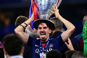 维蒂尼亚：在恩里克手下我们经常要走出舒适区 我感到充实和满足