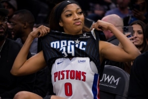 迪瓦茨：考虑规则&节奏变化 乔丹现在可以场均50分魔术师25+助攻