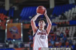 徐昕迎来了自己的证明之战 广东四个外援三分球合计16中0