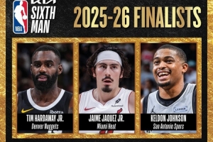 挺身而出！海兰德侧翼超远三分轰进 帮助球队缩小分差