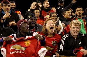 邮报：曼联球迷忠诚度高，八成球迷近两赛季未提前离场