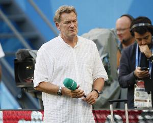 霍德尔：此前向热刺自荐但他们没考虑，我不介意只要能保级就行