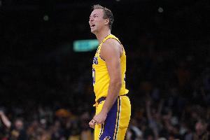 球迷之幸！亨利：近年来我们一直抱怨足球无聊，今晚大家都很享受