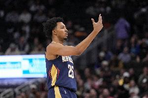 Shams：活塞队今夏将瞄准多位大牌明星球员 包括墨菲和马尔卡宁