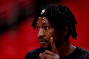 DFS下场会进轮换？乌度卡：是的 我们喜欢打小阵容这显然能激活他