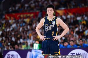 媒体人：打进八强是这支广东男篮的底线 接下来要面临更大挑战