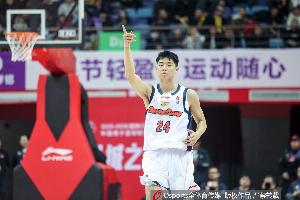 媒体人：广东靠强悍防守&阵容深度以及更好的本土球员击败了广州