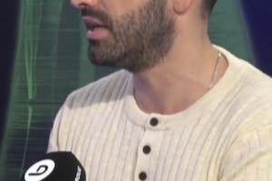 记者AdrianFouz谈皇马帅位：波切蒂诺热门，斯卡洛尼是新候选