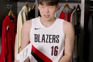 杨瀚森此前：争取下季和队友在场上用普通话交流战术，让对手懵逼