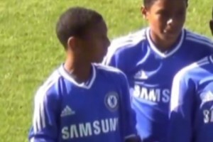 正好接住！第一视角感受被奥利塞射门击中的感觉！